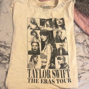 Taylor Swift The Eras Tour Beige/white tshirt size M